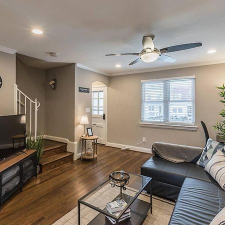 Beautiful 3Br 2Ba House With Cozy Backyard By Cozysuites Alexandria Kültér fotó