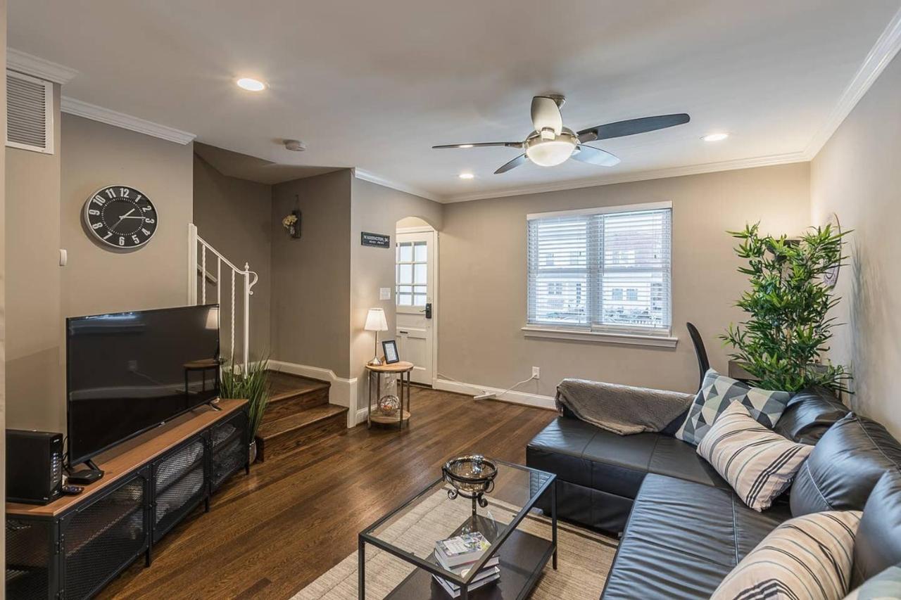 Beautiful 3Br 2Ba House With Cozy Backyard By Cozysuites Alexandria Kültér fotó