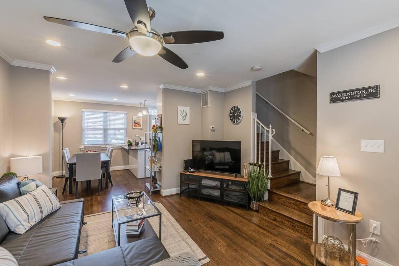 Beautiful 3Br 2Ba House With Cozy Backyard By Cozysuites Alexandria Kültér fotó