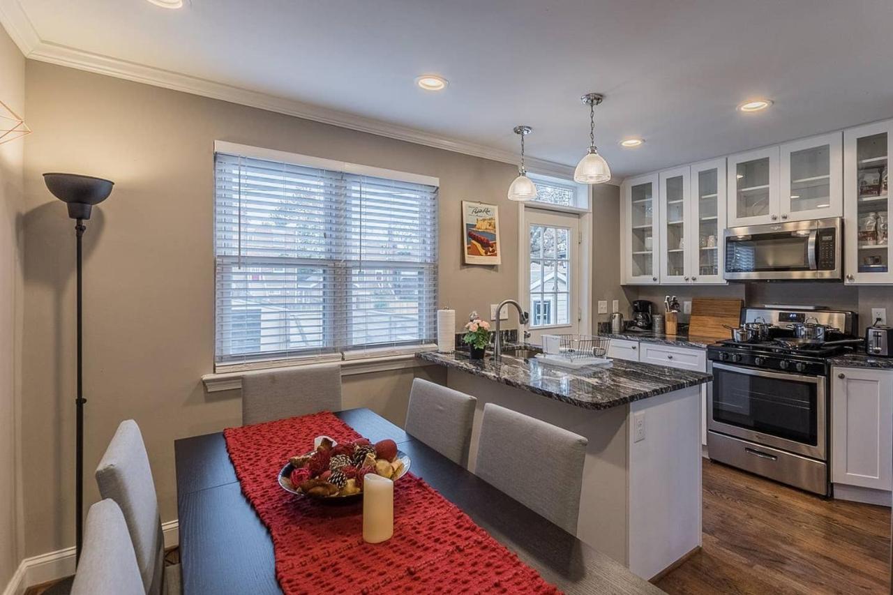 Beautiful 3Br 2Ba House With Cozy Backyard By Cozysuites Alexandria Kültér fotó