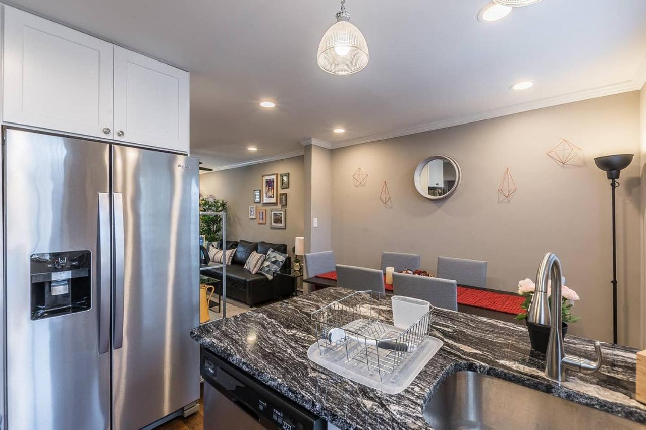 Beautiful 3Br 2Ba House With Cozy Backyard By Cozysuites Alexandria Kültér fotó