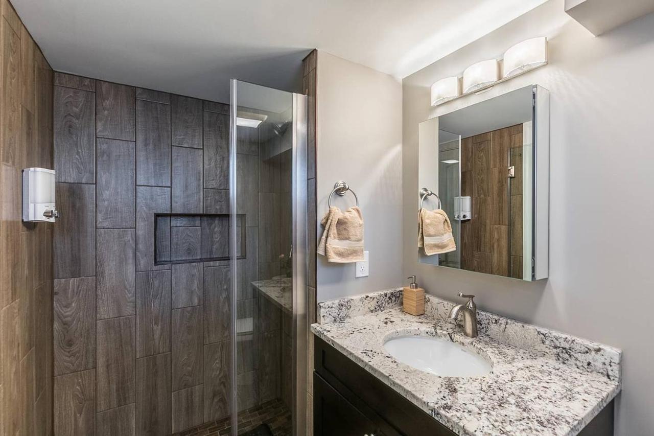 Beautiful 3Br 2Ba House With Cozy Backyard By Cozysuites Alexandria Kültér fotó